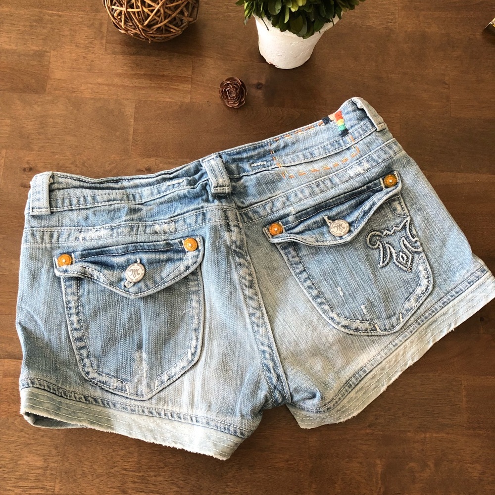 Mek Denim shorts 💕